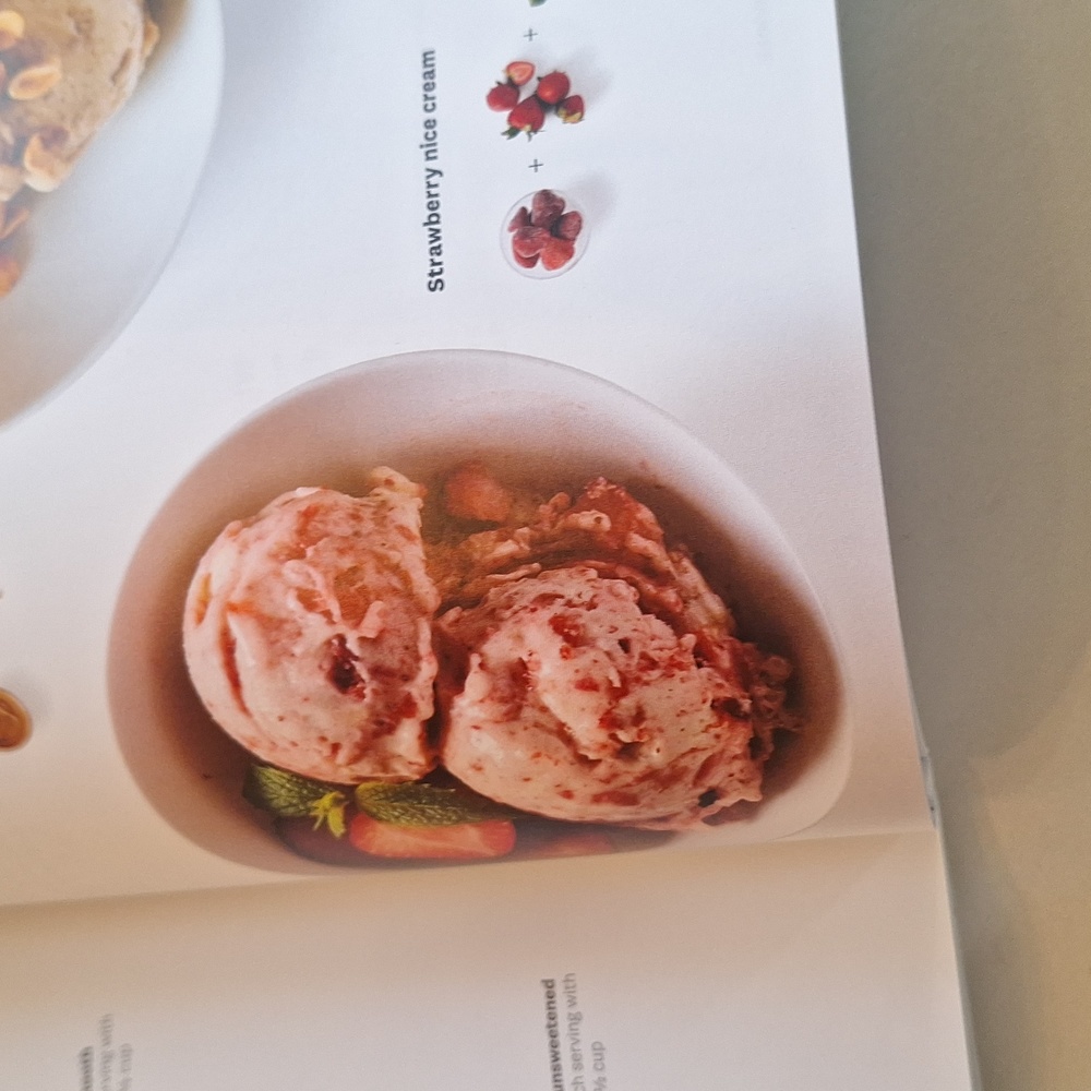 - WW  COOKBOOK - Picture 5 of 6